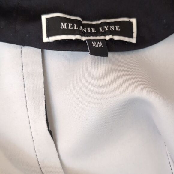 Roses top size M scuba fabric size M - Picture 4 of 5